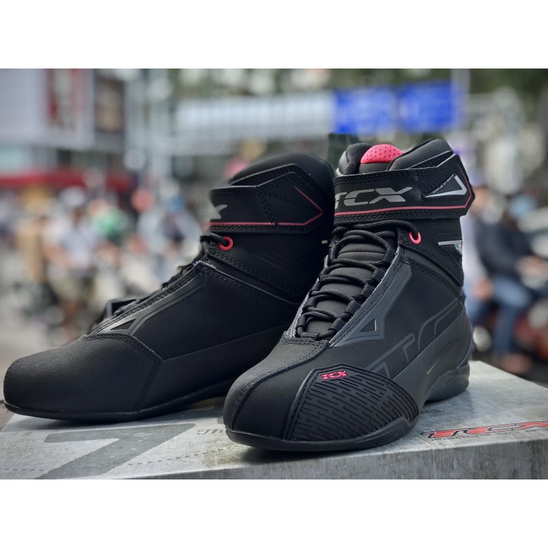 long steel toe cap boots